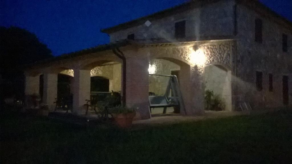 Agriturismo Il Poggiolo Монтемерано Екстериор снимка